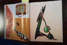 Auf diesem Foto sehen Sie deutlich, was ein Lachspiegel kann, wenn Sie ein Objekt darauf platzieren. Auf diesem Foto sehen Sie deutlich, was ein Lachspiegel kann, wenn Sie ein Objekt darauf platzieren.